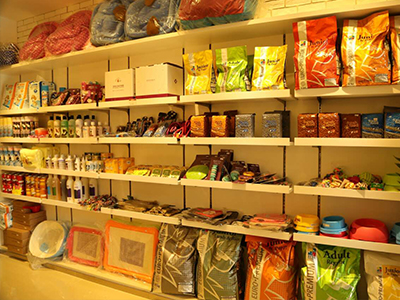 1452582091433961.jpg 宠物店店内图2..jpg